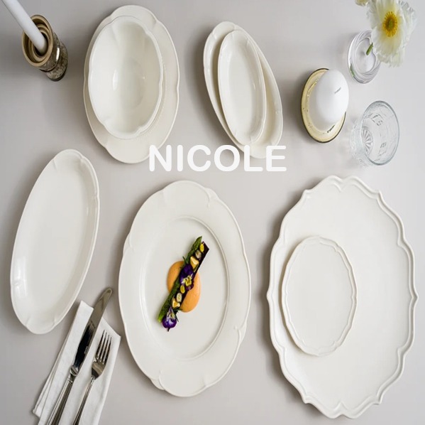NICOLE 